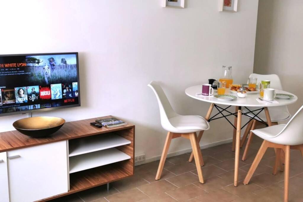 Luminoso 2 Ambientes En Almagro Av Corrientes 3 Personas Apartamento Buenos Aires Exterior foto